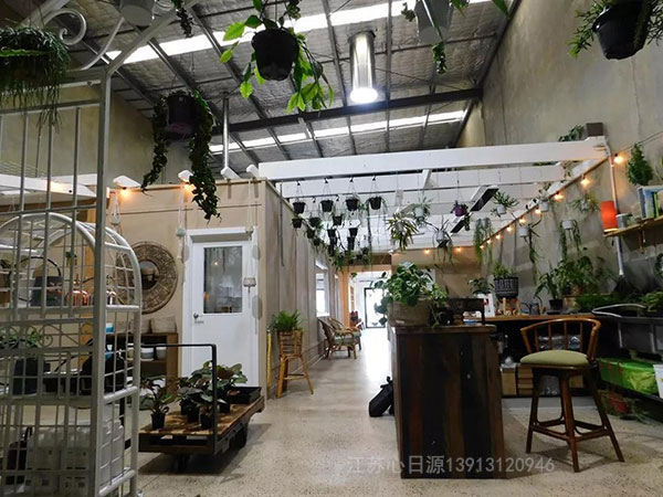 索樂(lè)圖導(dǎo)光管應(yīng)用于餐廳案例